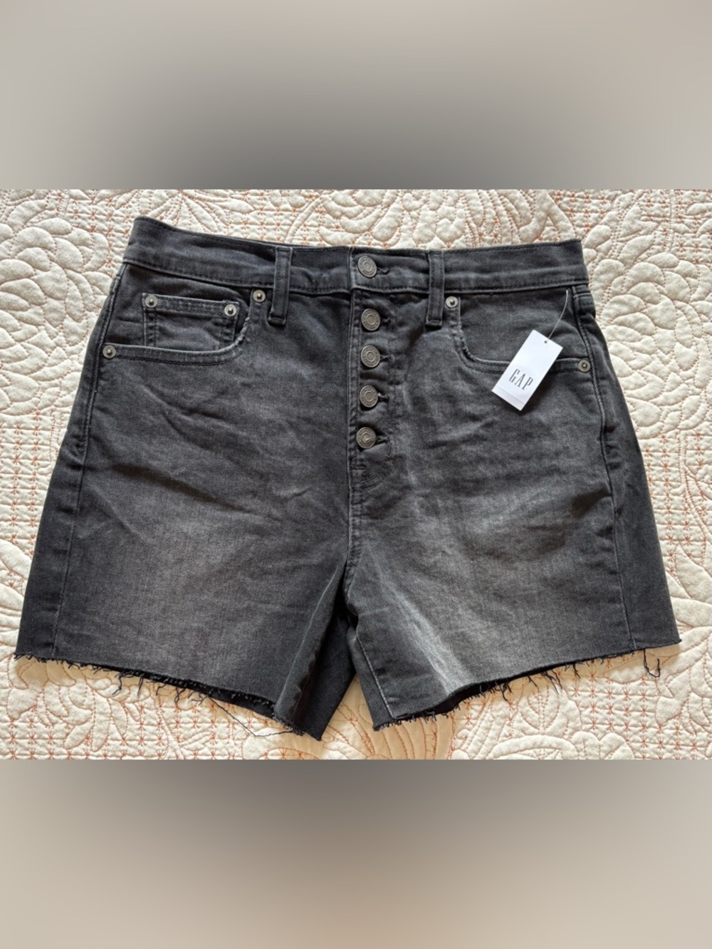 GAP High-Rise Button-Front Cut Off Denim Shorts in Black